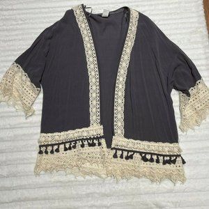 Weavers Gray Crochet Lace Trim Kimono Size Medium M Open Front‎